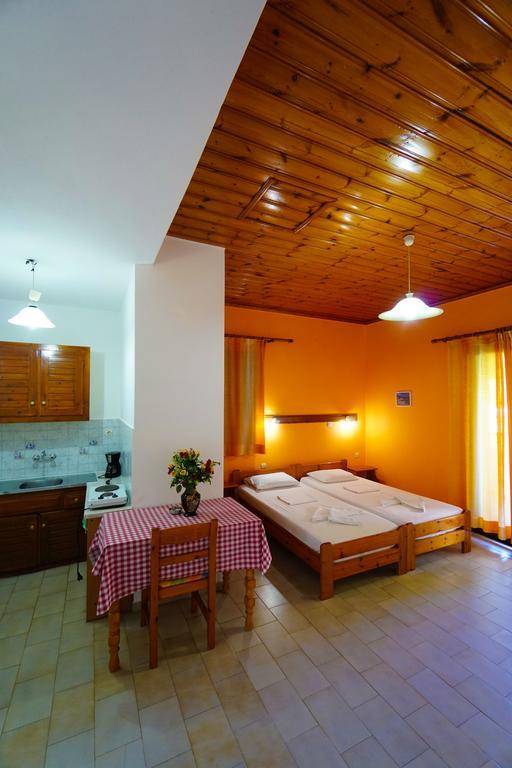 Albatross Aparthotel Marathókampos Exterior foto